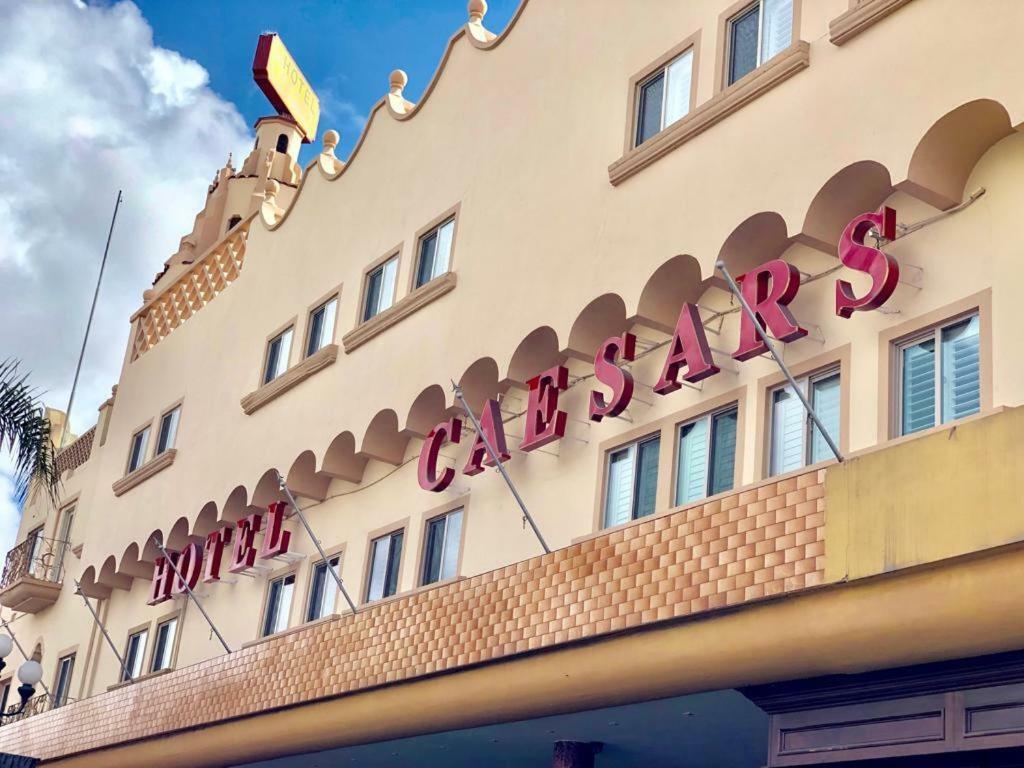 Hotel Caesars Тихуана Экстерьер фото